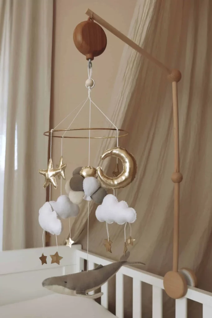 complete-set-handmade-whale & balloons-cot-mobile